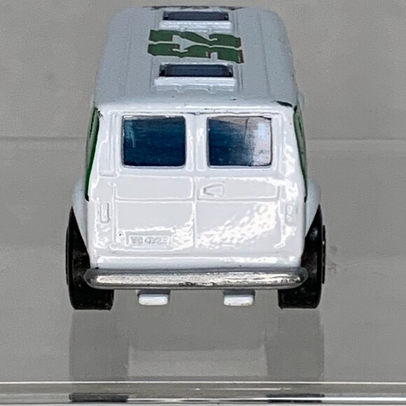 Matchbox NASCAR Chevy Van Ken Schrader #25 - Picture 4 of 8